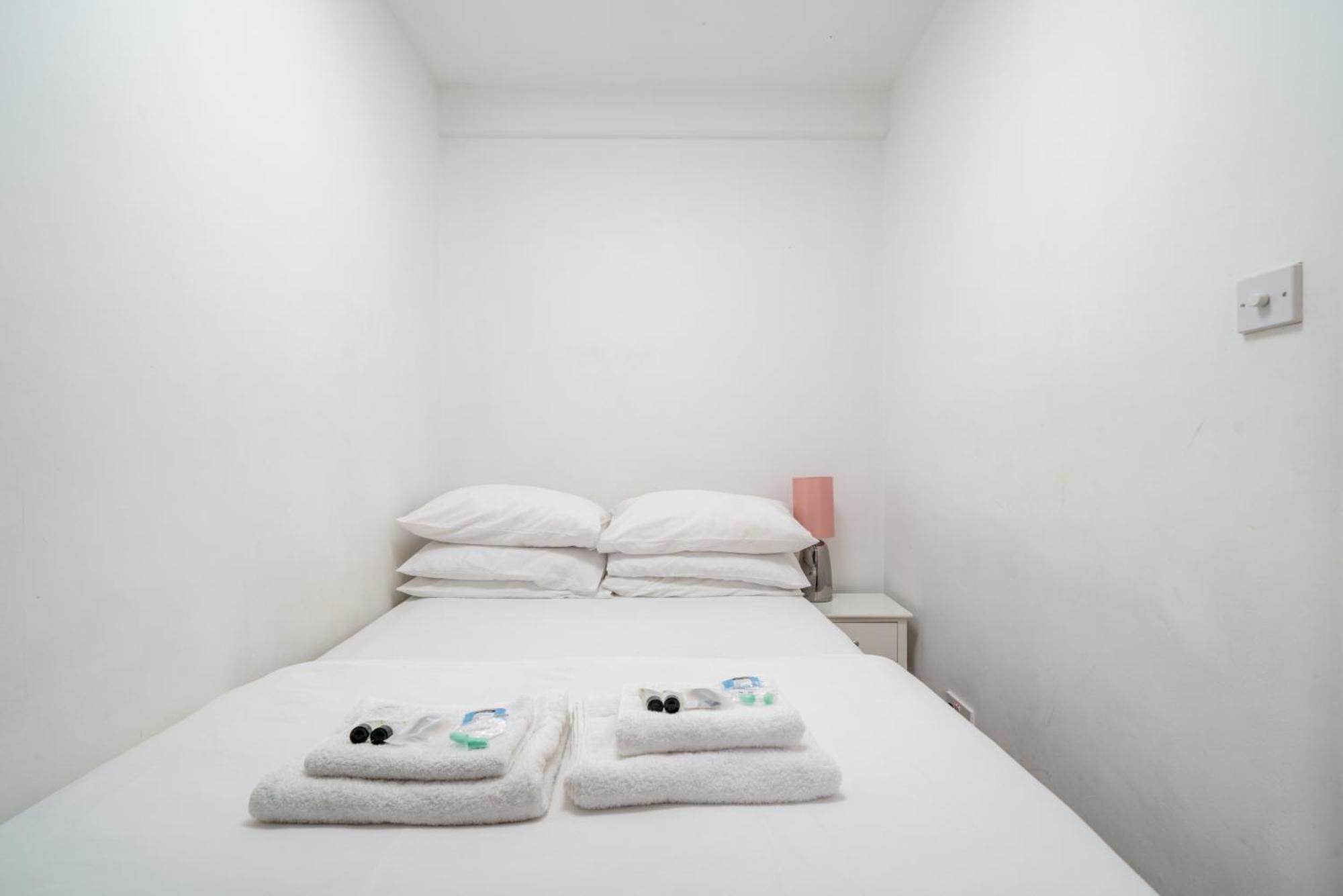 Carnaby & Oxford Street - Central Soho - One Bedroom - Double Bed & Sofabed Лондон Екстер'єр фото