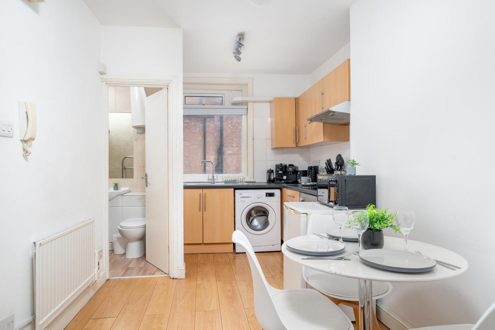 Carnaby & Oxford Street - Central Soho - One Bedroom - Double Bed & Sofabed Лондон Екстер'єр фото