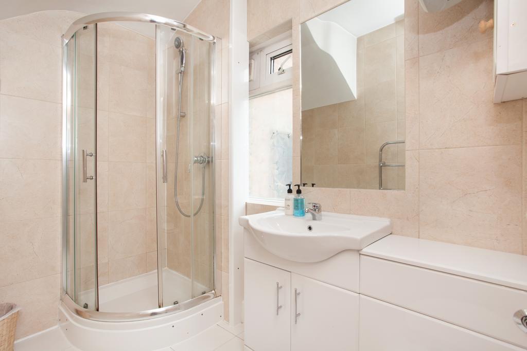 Carnaby & Oxford Street - Central Soho - One Bedroom - Double Bed & Sofabed Лондон Екстер'єр фото